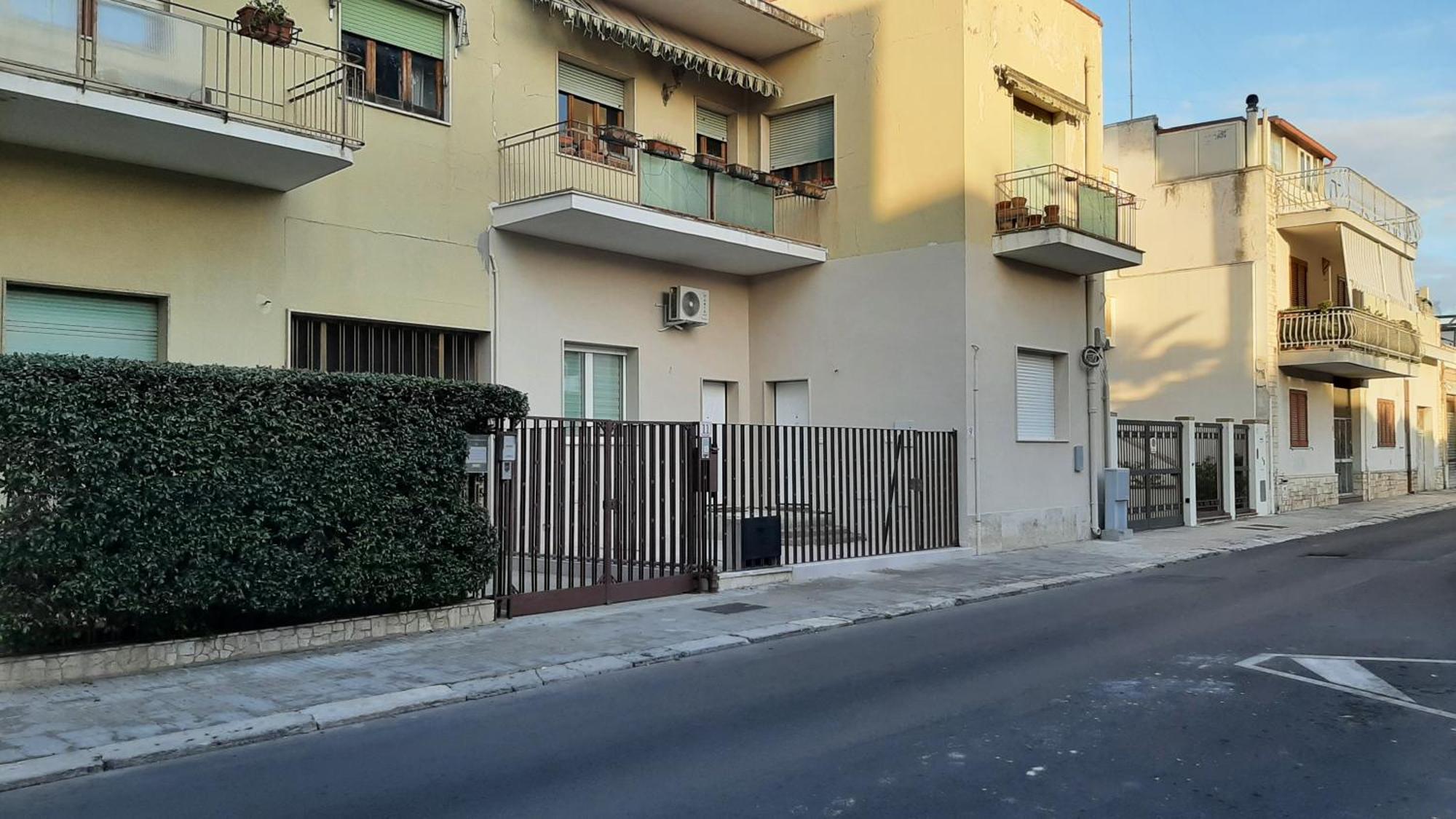 莱切Elegante Bilocale Con Giardino公寓 外观 照片